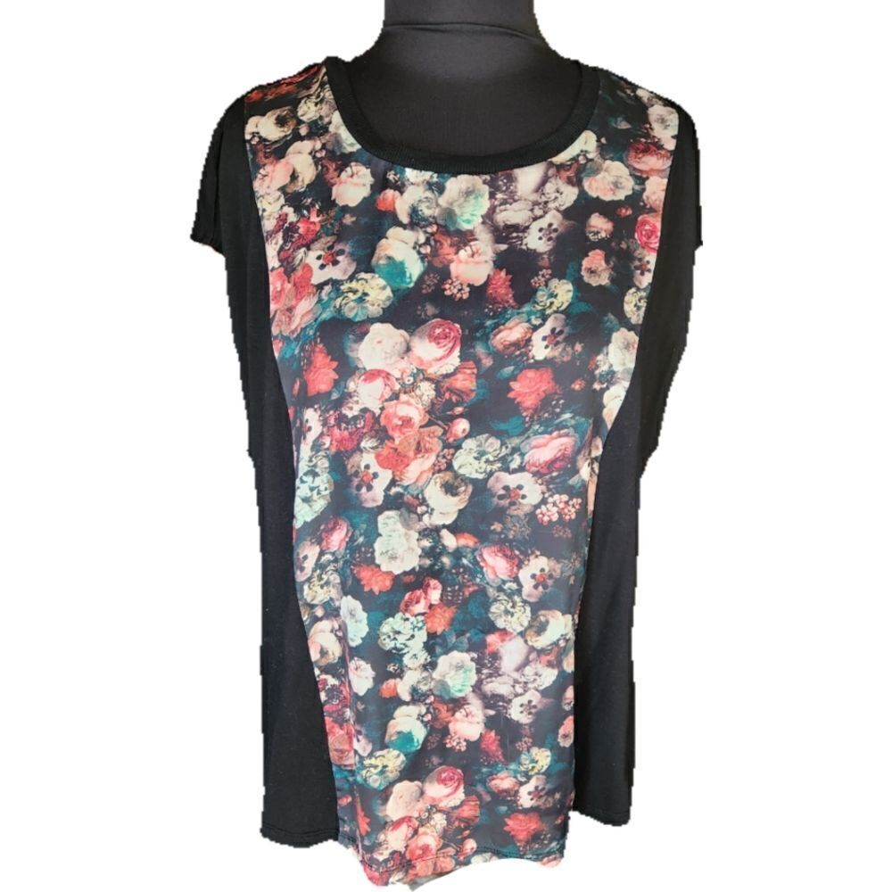Forever 21 Womens Shirt Large Floral Satin Black T-Shirt